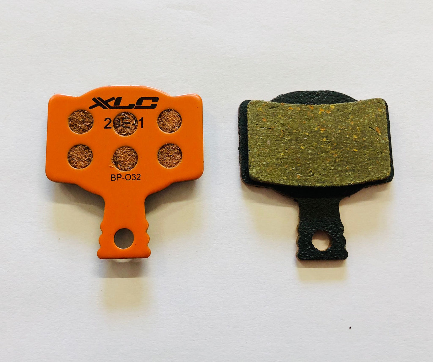XLC Scheibenbremsbeläge Magura MT 2/4/6/8 - Organisch (Resin)